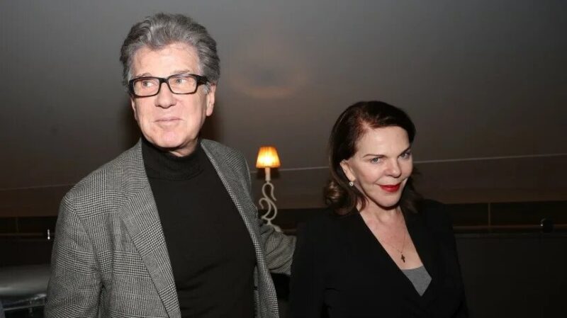 «Он не тот романтический красавец»: почему 20-летний брак 75-летнего Игоря Костолевского распался?