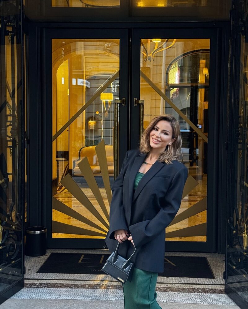 «Не как мама с дочкой, а как две подружки» : как выглядит повзрослевшая 14-летняя дочь Ани Лорак и почему ей стыдно за детские фото