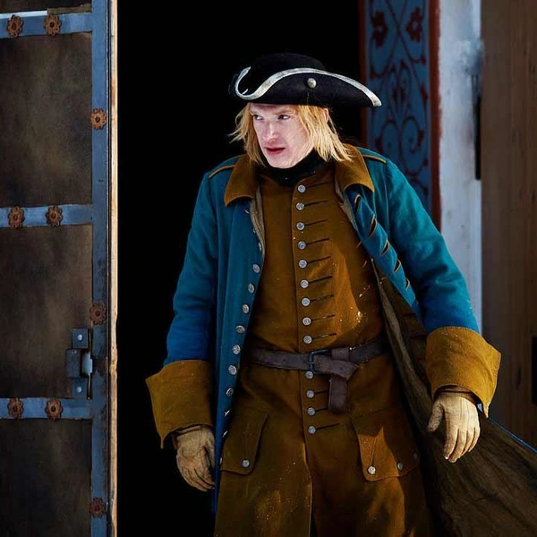 «Я долго не мог позвонить маме»: трагедия, разрыв с МХТ и эмиграция 42-летнего Андрея Бурковского