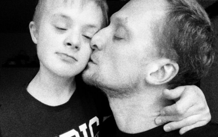 Ушёл после 23 лет брака: почему Владимир Мишуков бросил жену с сыном-инвалидом?