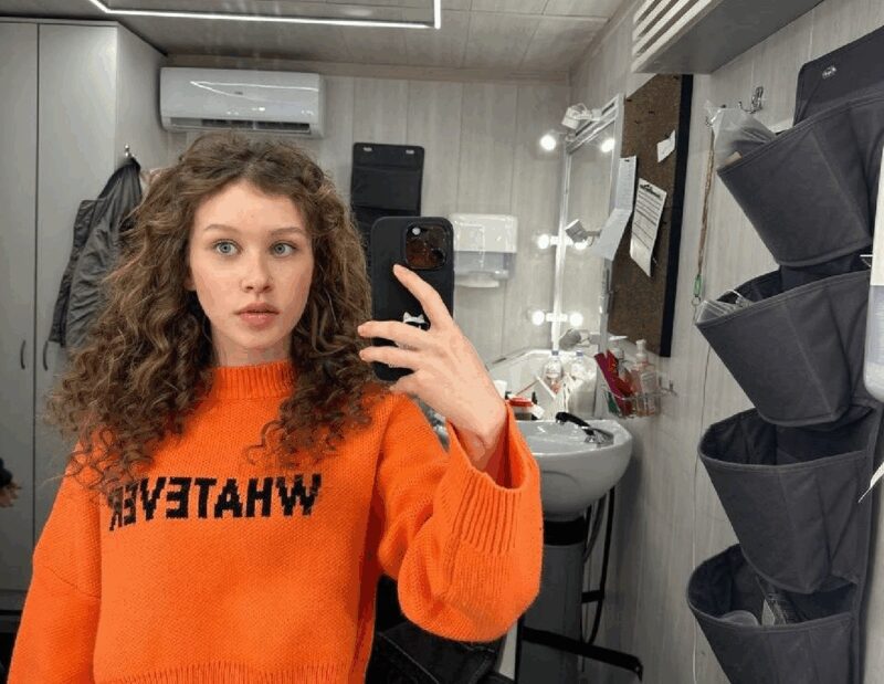 «Мама для дочки протекцию попросила»: 16-летняя Пересильд получила звание «Актриса года», обойдя Марию Аронову и Светлану Ходченкову