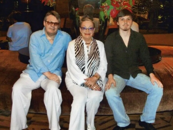 «Она умела только брать»: почему Хитяева из "Тихого Дона" винит невестку в гибели сына