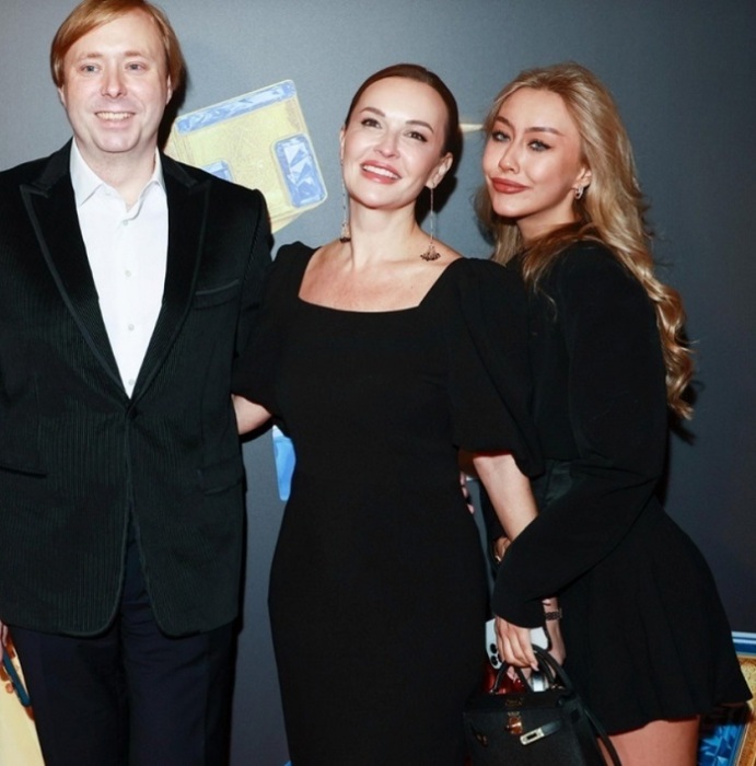 19-летняя внучка Маслякова: от «Царевны-Несмеяны» до скандальной дивы