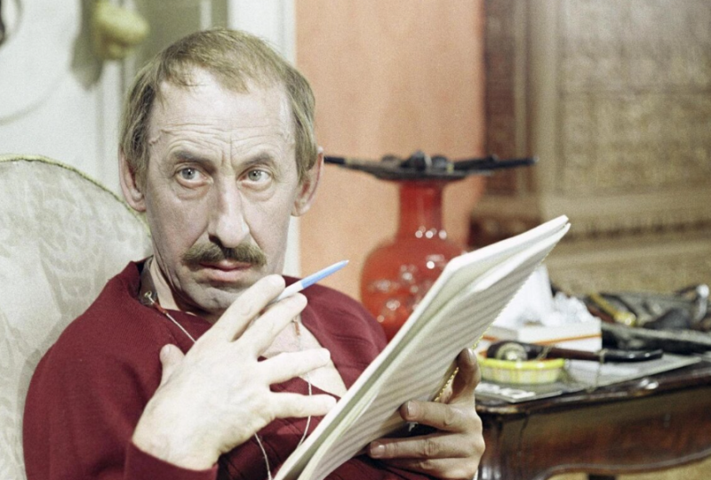 «Он не может быть похож на Вовочку»: что Басов не простил Валентине Титовой после 18 лет брака