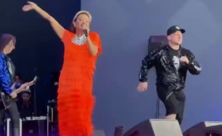 «Это настоящий кайф, а не ирония»: почему 90-е снова в тренде у зумеров и кто из звёзд собирает полные залы?