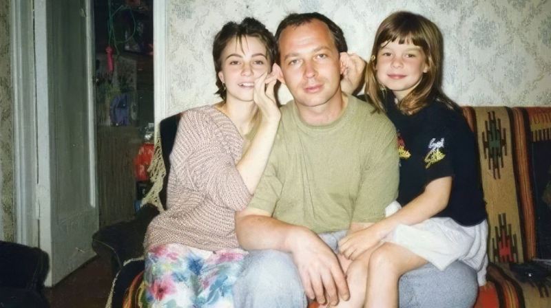 «Он ушел к другой? Я не знаю, к какой!»: кто разрушил брак Александры Урсуляк и Александра Голубева после рождения двух дочерей