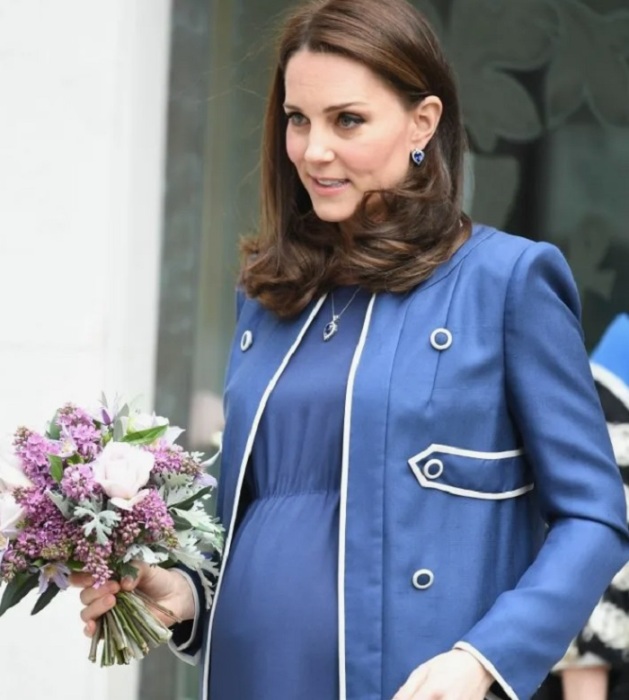 Не давать автографы и не показывать любовь на публике: что еще запрещено Кейт Миддлтон