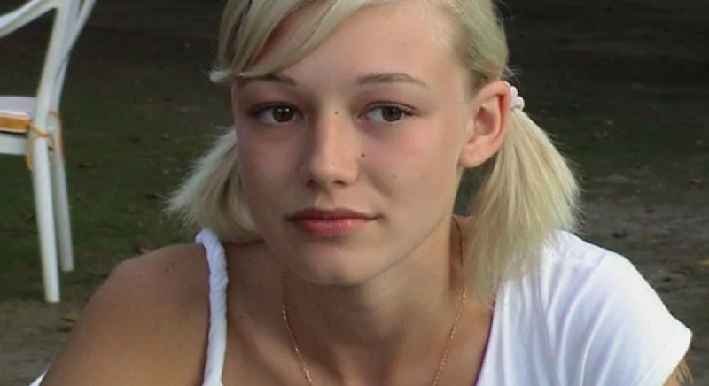 «Он многое дал мне»: в 21 год Оксана Акиньшина бросила школу ради Шнурова, а затем стала матерью троих детей