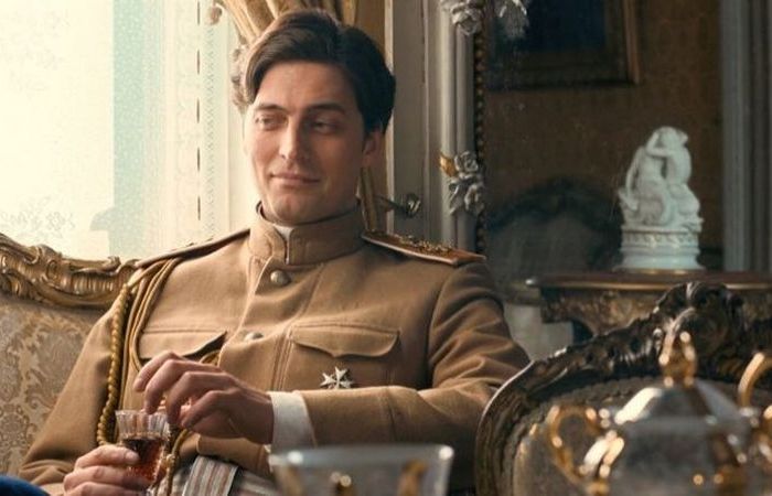 «Он даже не думал об ответственности»: как Иван Колесников дважды женился на одной женщине и едва не бросил актёрскую карьеру