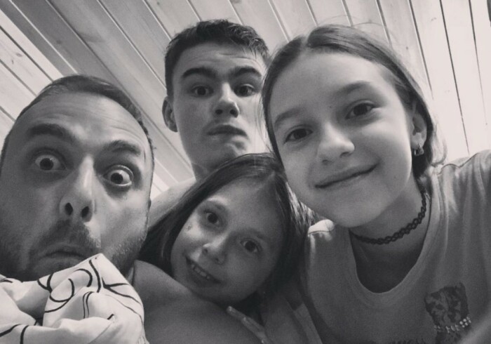 Трагедия в 3 года: как живет особенный сын Максима Щёголева