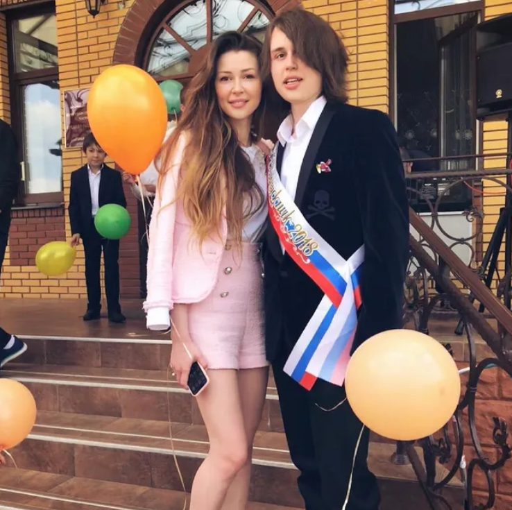 «Он не отпустил детей, а она вышла за Жигунова»: как сложилась судьба первого мужа Заворотнюк после скандального развода