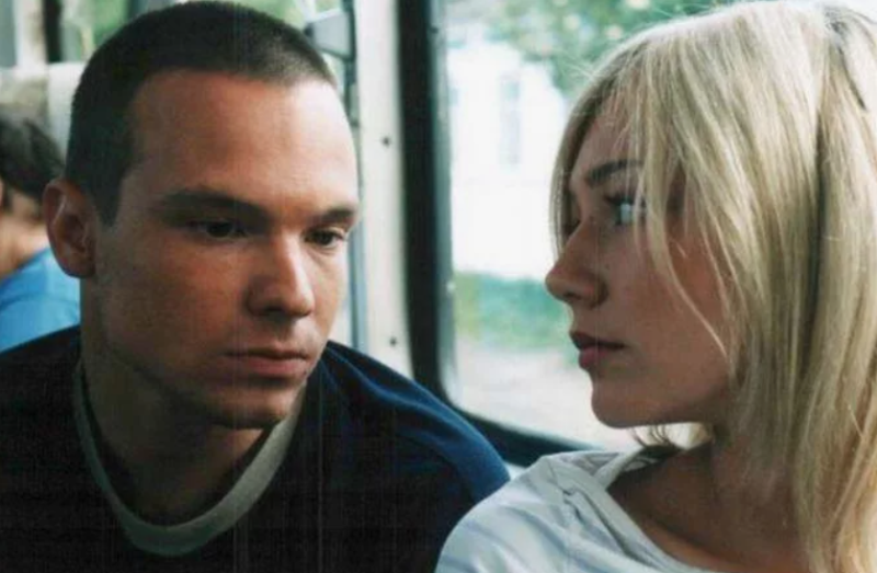 «Он многое дал мне»: в 21 год Оксана Акиньшина бросила школу ради Шнурова, а затем стала матерью троих детей