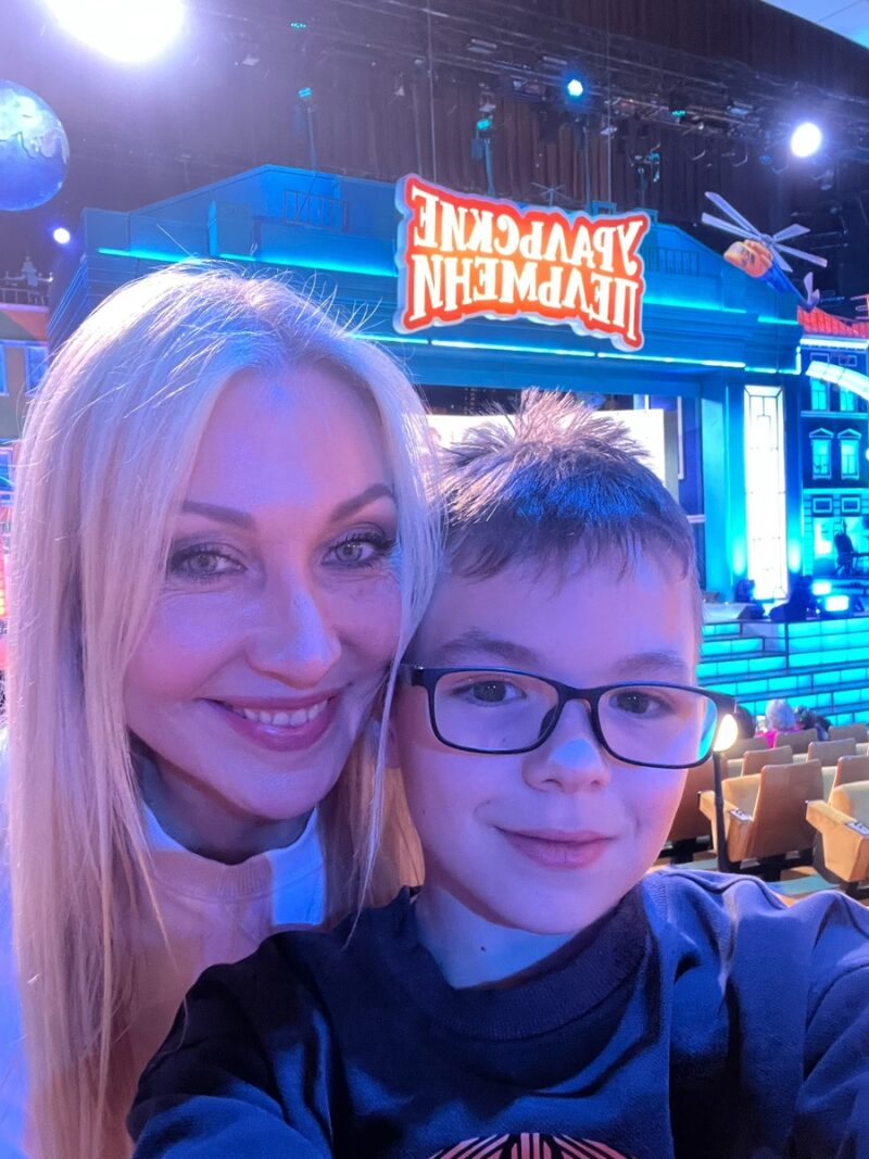 «Мне хотелось быть актрисой, а не пародисткой»: как 55-летняя Светлана Галка усыновила 5-летнего сына и обрела себя без брака