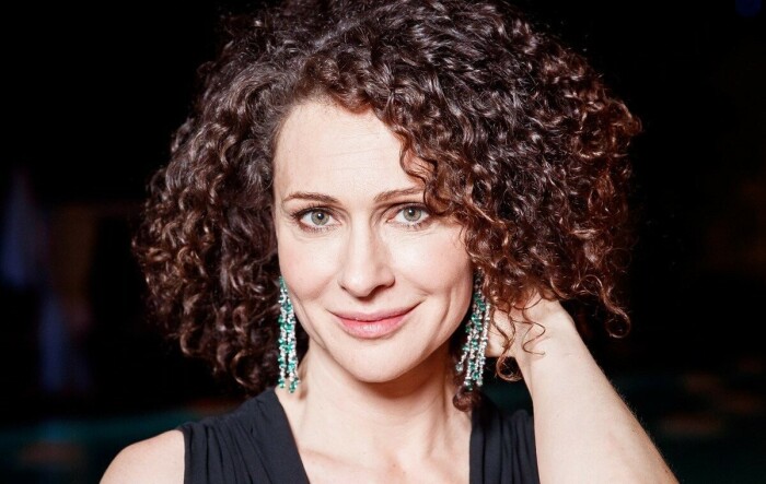 «Он был женат, а я — безумно влюблена»: Ксения Раппопорт увела трех мужчин, но так и не нашла покоя