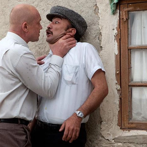 «Обезьяна, но женщины его любят»: как артист Смоляков из-за газетной строчки не стал врачом и 20 лет ждал счастья