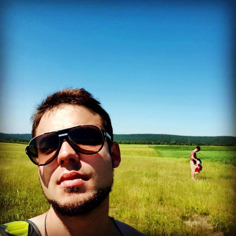 «Мне уже хочется нянчить малыша»: 54-летняя Екатерина Семёнова ждёт внуков, но дети вместо этого подарили ей собаку