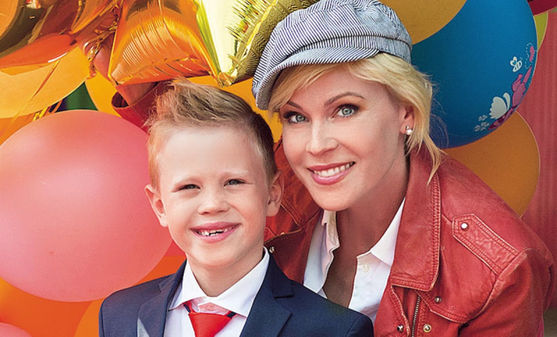 «Я этого, наверное, не переживу!»: почему 48-летняя Куликова боится бунта 15-летнего сына и как сложилась ее личная жизнь после развода