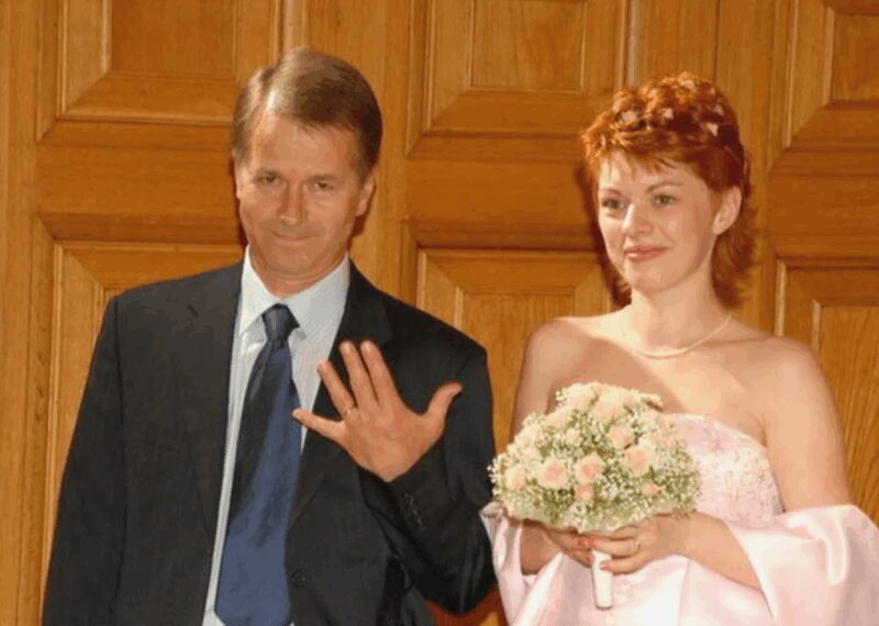 «Он снова потерял сына»: как 72-летний Игорь Ливанов пережил три личные трагедии, но обрёл счастье с молодой женой