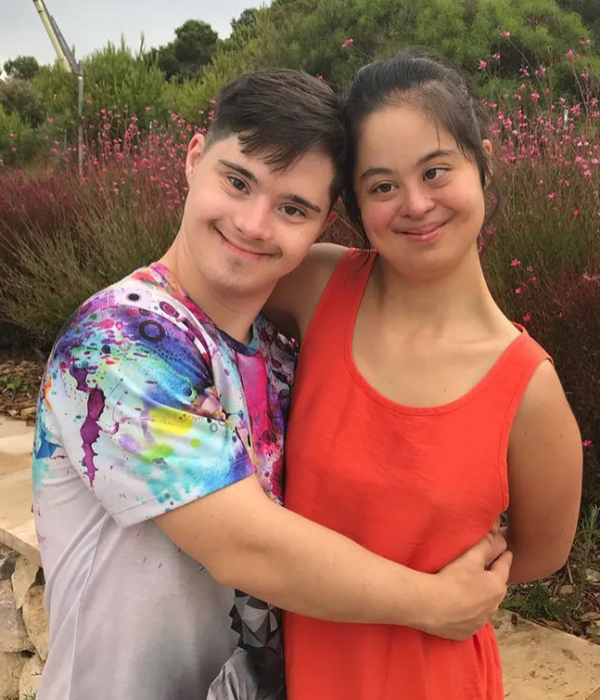 «Он не потянет двоих»: почему 28-летняя дочь Ирины Хакамады с синдромом Дауна не может выйти замуж за избранника