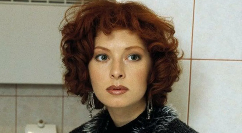 «Алиса Селезнева» из будущего: почему эти звезды бросили кино, когда были на пике славы?