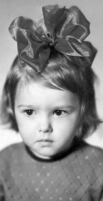 «Всё будет хорошо!»: как потеря сына разрушила жизнь звезды 90-х и почему она исчезла из публичного пространства