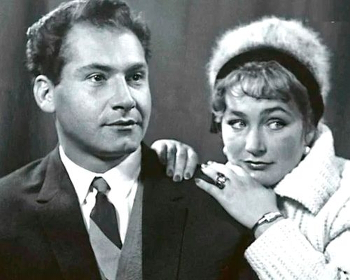 Измены хирурга и строгая свекровь довели Людмилу Хитяеву до разрыва и как она благословила мужа на свадьбу с другой