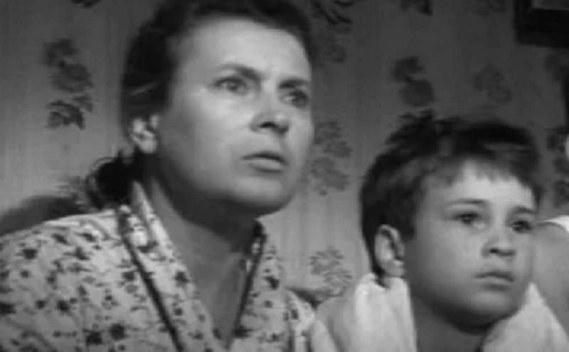 «Мама, ну чего ты плачешь?»: как сын Георгия Данелии обожал любовницу отца, но погиб загадочной смертью в 26 лет