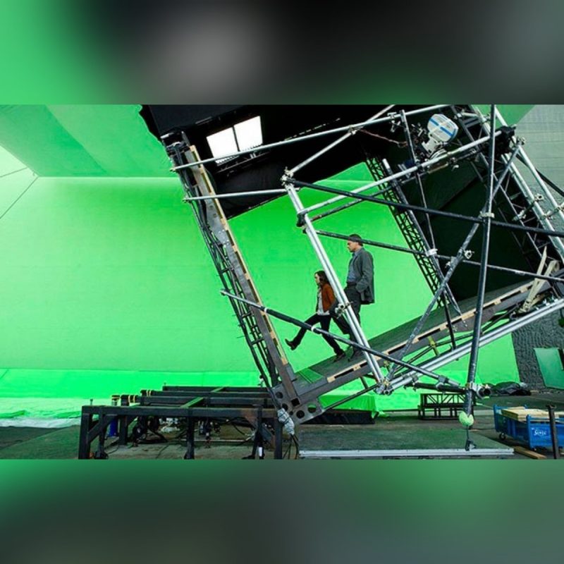 «Он обнимал дракона!»: чем на самом деле занимаются Джокер и Гарри Поттер за кадром?