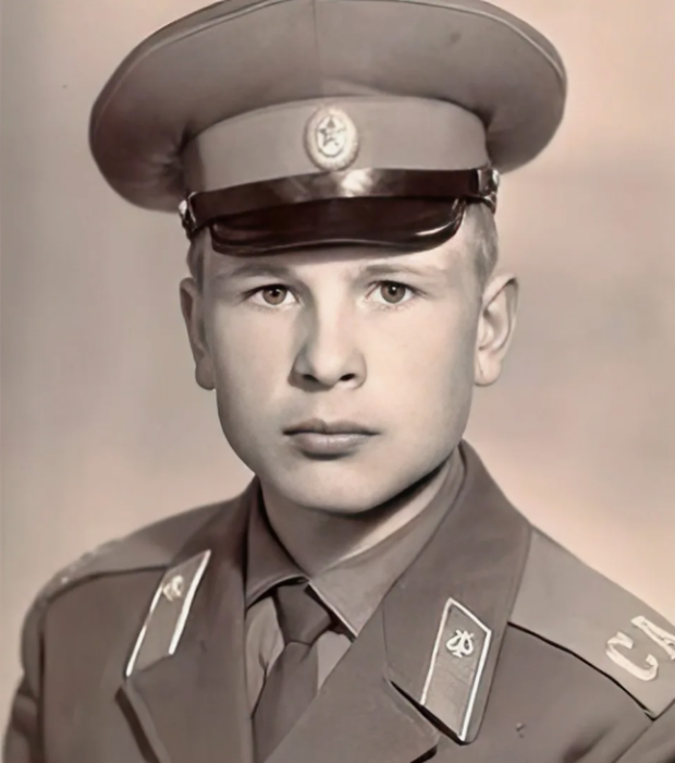 «Железная Эмма» и дважды брошенный сын: почему Александр Малинин не признаёт дочь, но усыновил пасынка?