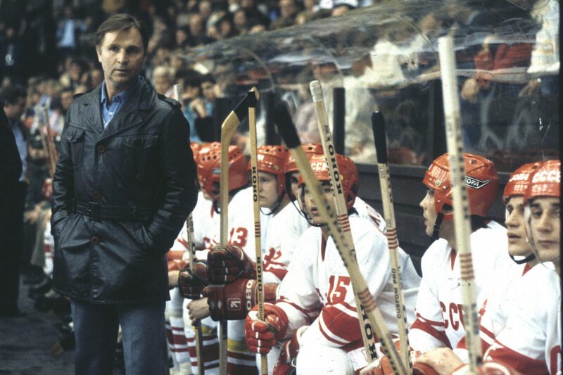 «У тебя одни кости! Какая же ты красивая!»: как слова легендарного хоккеиста Ларионова довели его дочь до анорексии