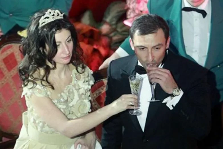 «Золотая жила» стала долговой ямой: как рухнула империя семьи, которая вырастила сына Николая Баскова