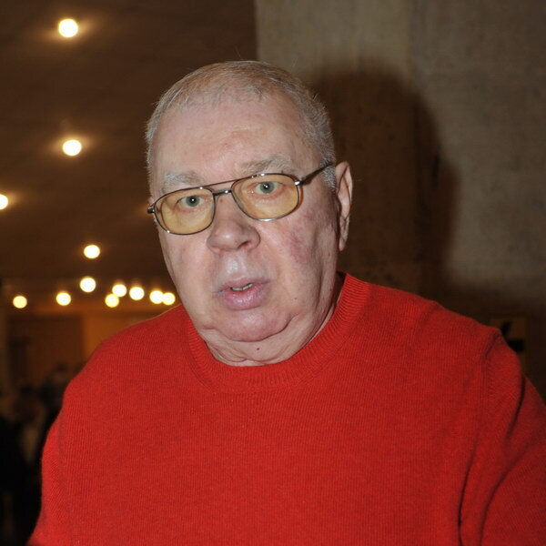 Одиночество «старшины Васкова» из «А зори здесь тихие…», почему легенда кино остался один?