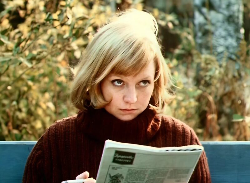 «Мне порой так страшно»: одиночество 74-летней Светланы Крючковой и трагедии её трёх браков