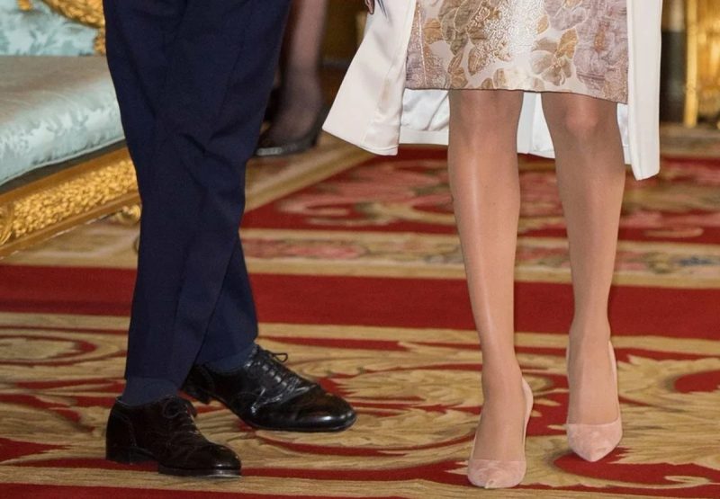 «Это почти абсурд!»: от чего вынуждена была отказаться 42-летняя Меган Маркл ради королевской семьи?