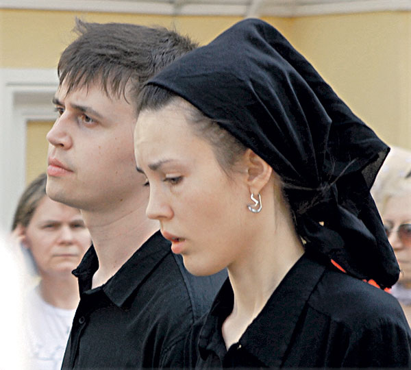 «Он не отпустил детей, а она вышла за Жигунова»: как сложилась судьба первого мужа Заворотнюк после скандального развода