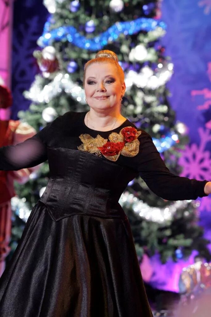 «Она была всем»: почему мужу Людмилы Сенчиной 3 года не удавалось поставить памятник звезде?