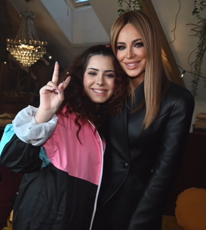 «Не как мама с дочкой, а как две подружки» : как выглядит повзрослевшая 14-летняя дочь Ани Лорак и почему ей стыдно за детские фото