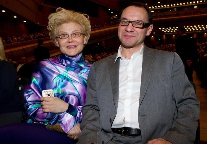 «Полгода не прокормишься»: почему Елена Малышева сворачивает бизнес в России, но скупает роскошные дворцы в США?