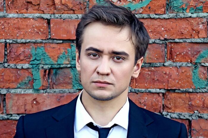 Скандал с фото, жена и её подруга: действительно ли Жандаров нашёл своё счастье