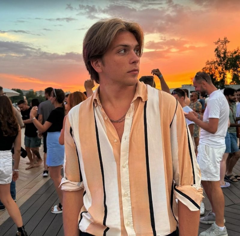 «Нас развела мама Свиридовой»: как выглядит сын Алёны Свиридовой и молодого манекенщика, который моложе отца на 20 лет