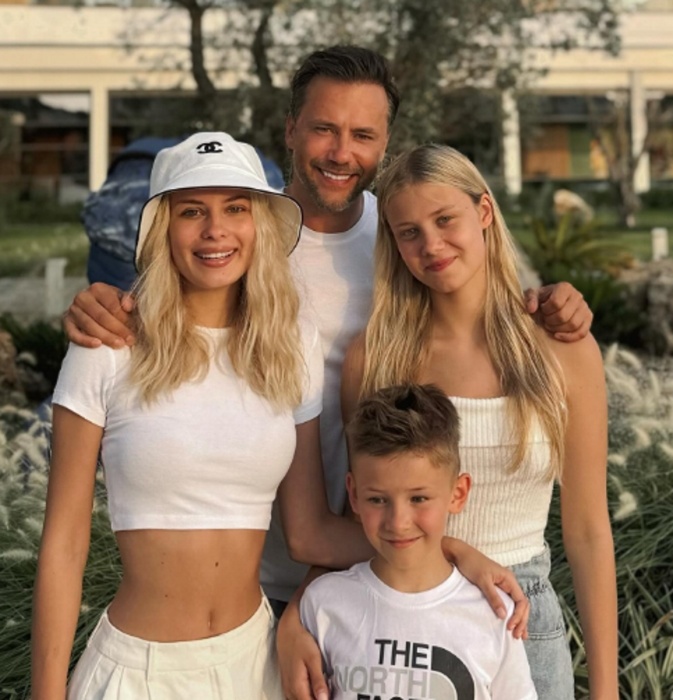 12 лет разницы и скандал с алиментами: почему Жидков не спешит под венец