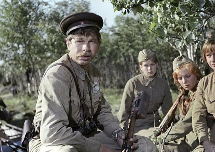 Одиночество «старшины Васкова» из «А зори здесь тихие…», почему легенда кино остался один?