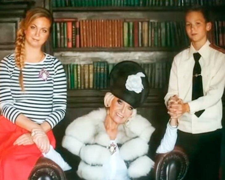 «Он использовал меня!»: почему звезда «Бриллиантовой руки» Светлана Светличная осталась совсем одна, пережив двух сыновей и мужа?