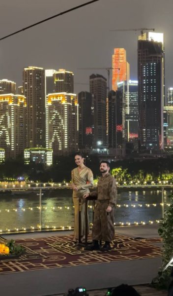 «Сокровища императора»: звёздный десант в самом большом мегаполисе мира размером как 32 Москвы