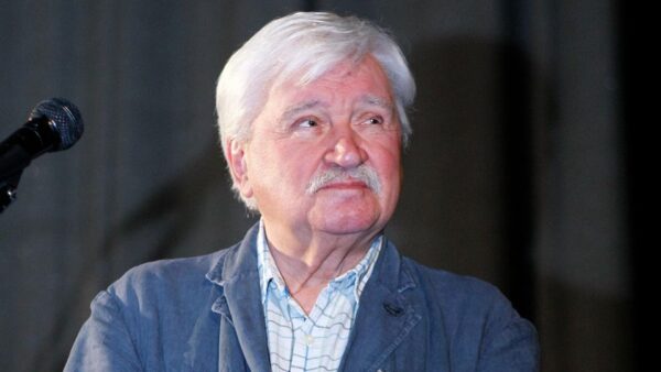 «Он кормил её обещаниями»: почему героиня фильма «Зимняя вишня» так и не вышла замуж за обеспеченного Герберта