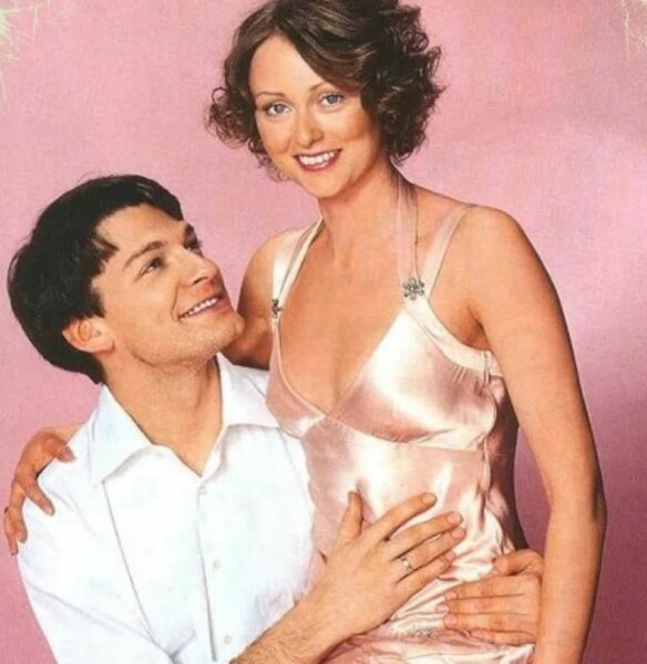 «Он не смог ее забыть»: 56-летний актер спустя 25 лет счастлив в браке с Ольгой, но не забывает бывшую жену