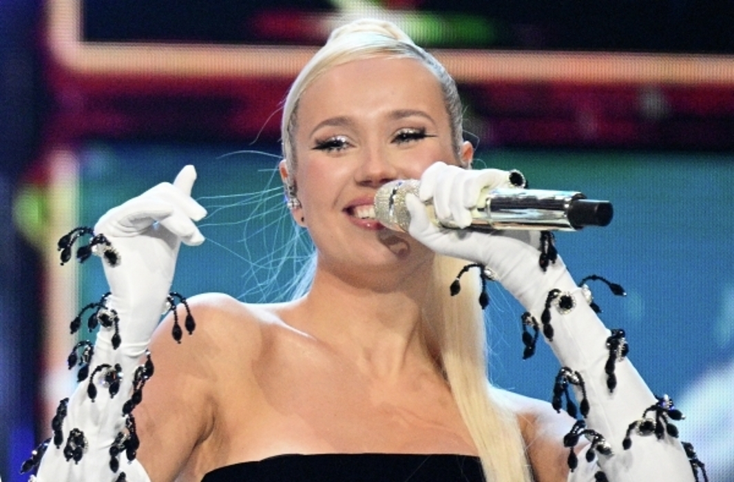 40c4571f84763abafa142541737e8836