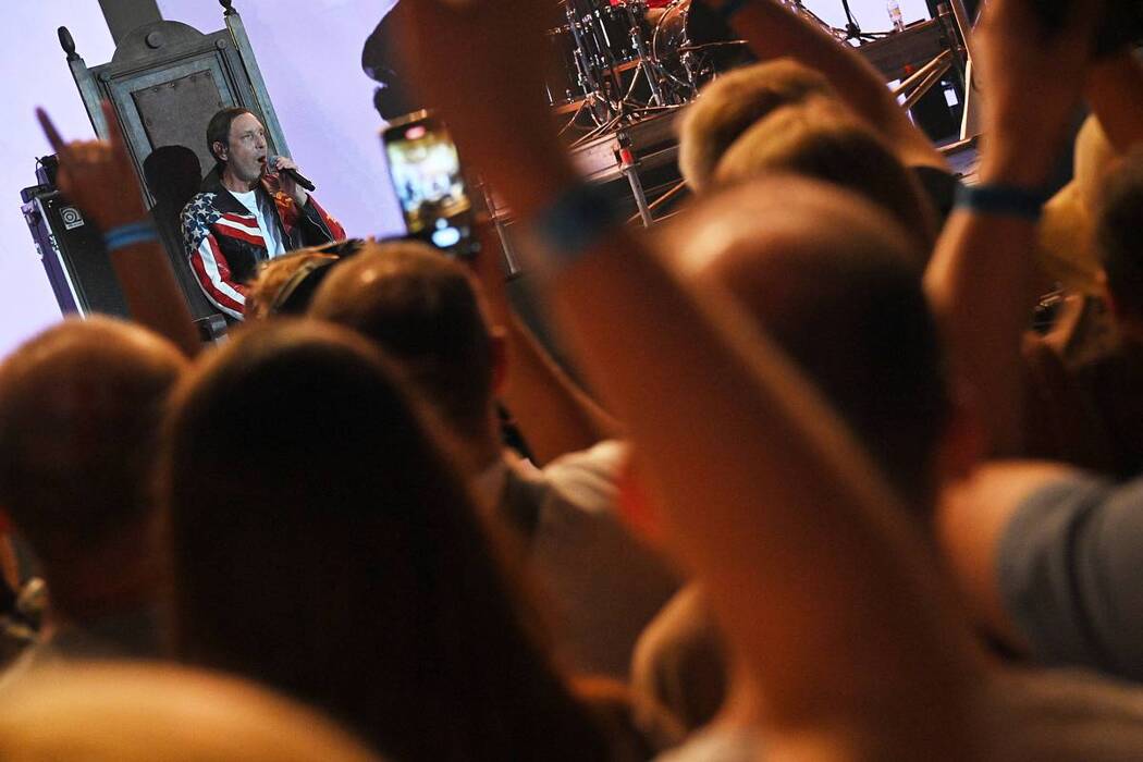 9ba252ffcffe08f666ef2e783538237b-1