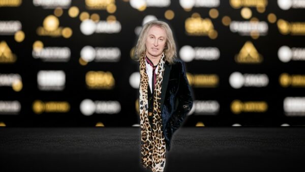 «Мне абсолютно все равно, если вы там сдохнете с голоду»: как 21 год брака с Александром Ивановым обернулся драмой для первой жены и дочери