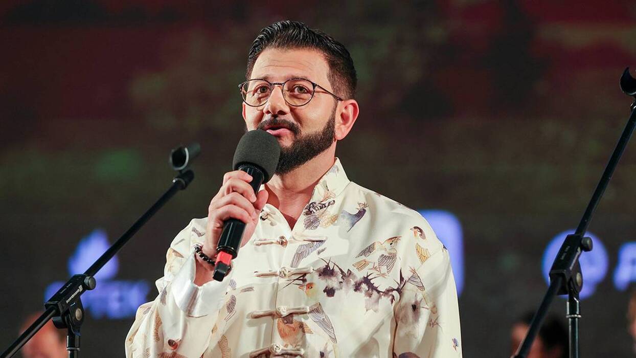 f51427f48036e810e7e45c6bc8214c58-1